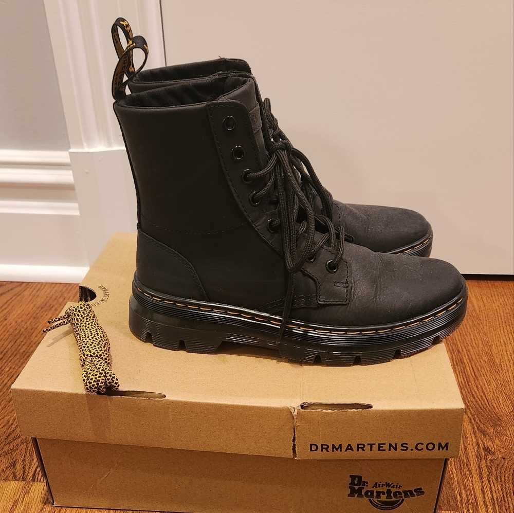 Dr. Martens women's Wyoming boots